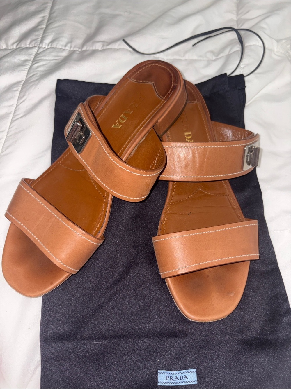 Prada Calzature Donna Brandy Women’s Tan Slides size 39. 100% authentic GUC.
